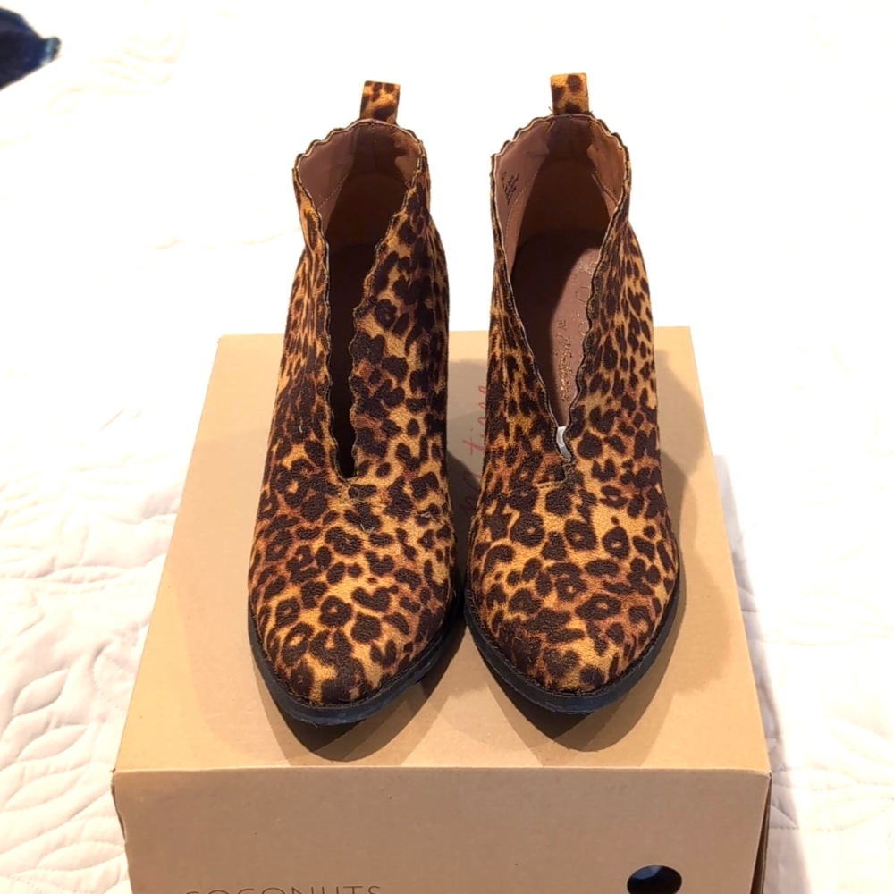 Women's ankle boots